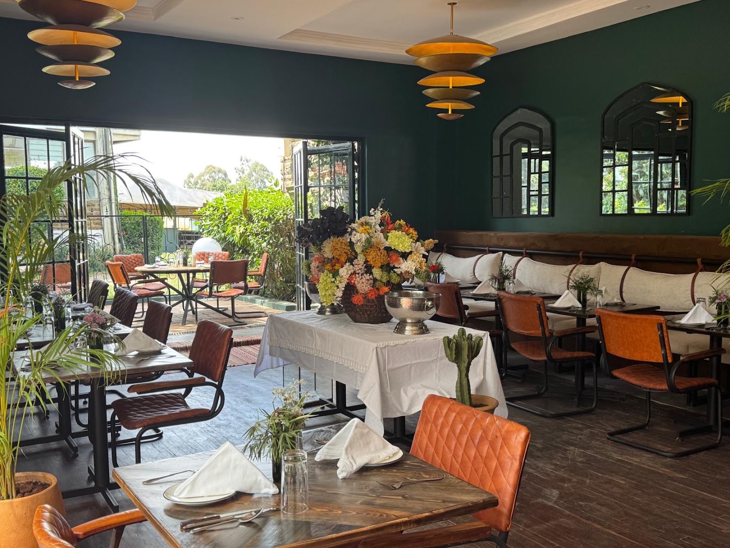 The Saddle & Boot: beautiful, professional interior atmosphere shot