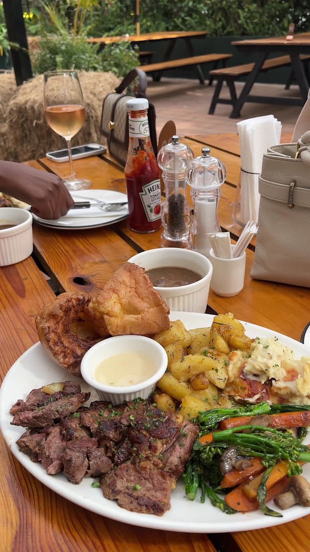 The Saddle & Boot: appetizing food photo at venue