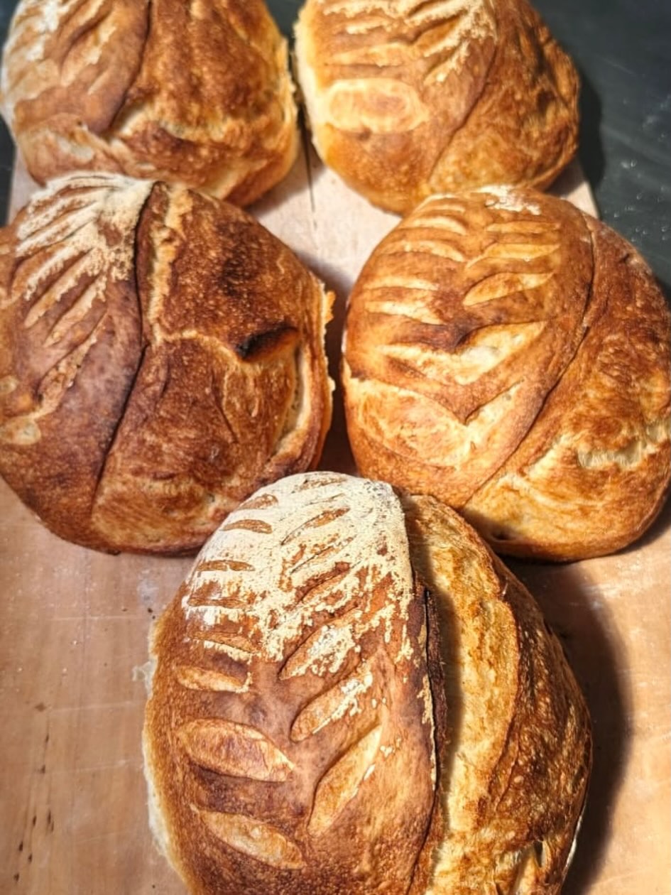 The Coffee Hut: appetizing photo of fresh bread