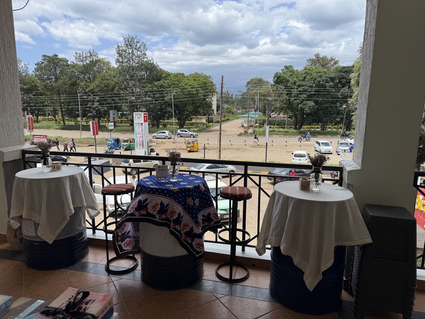 Wine and Spine: Readers' Corner: inviting terrace with pleasant view