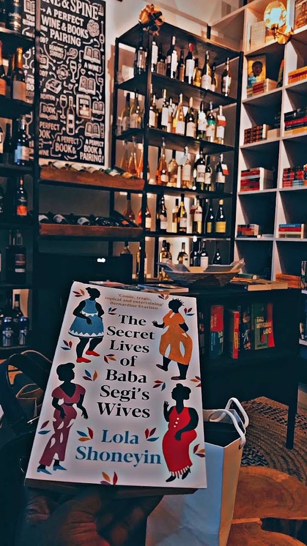 Wine and Spine: Readers' Corner: venue atmosphere and theme