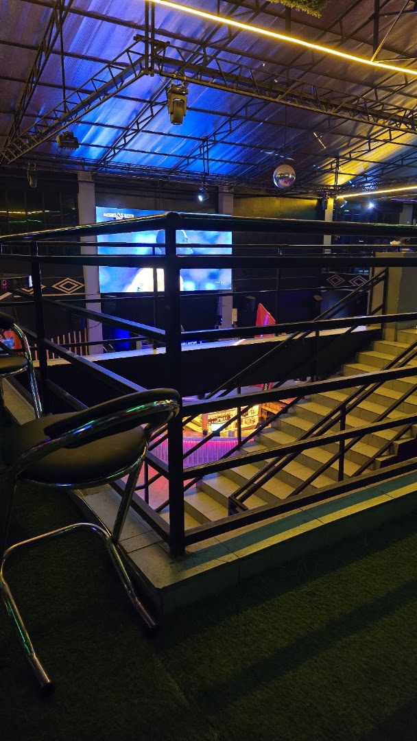Mara Vegas Narok: venue atmosphere and interior