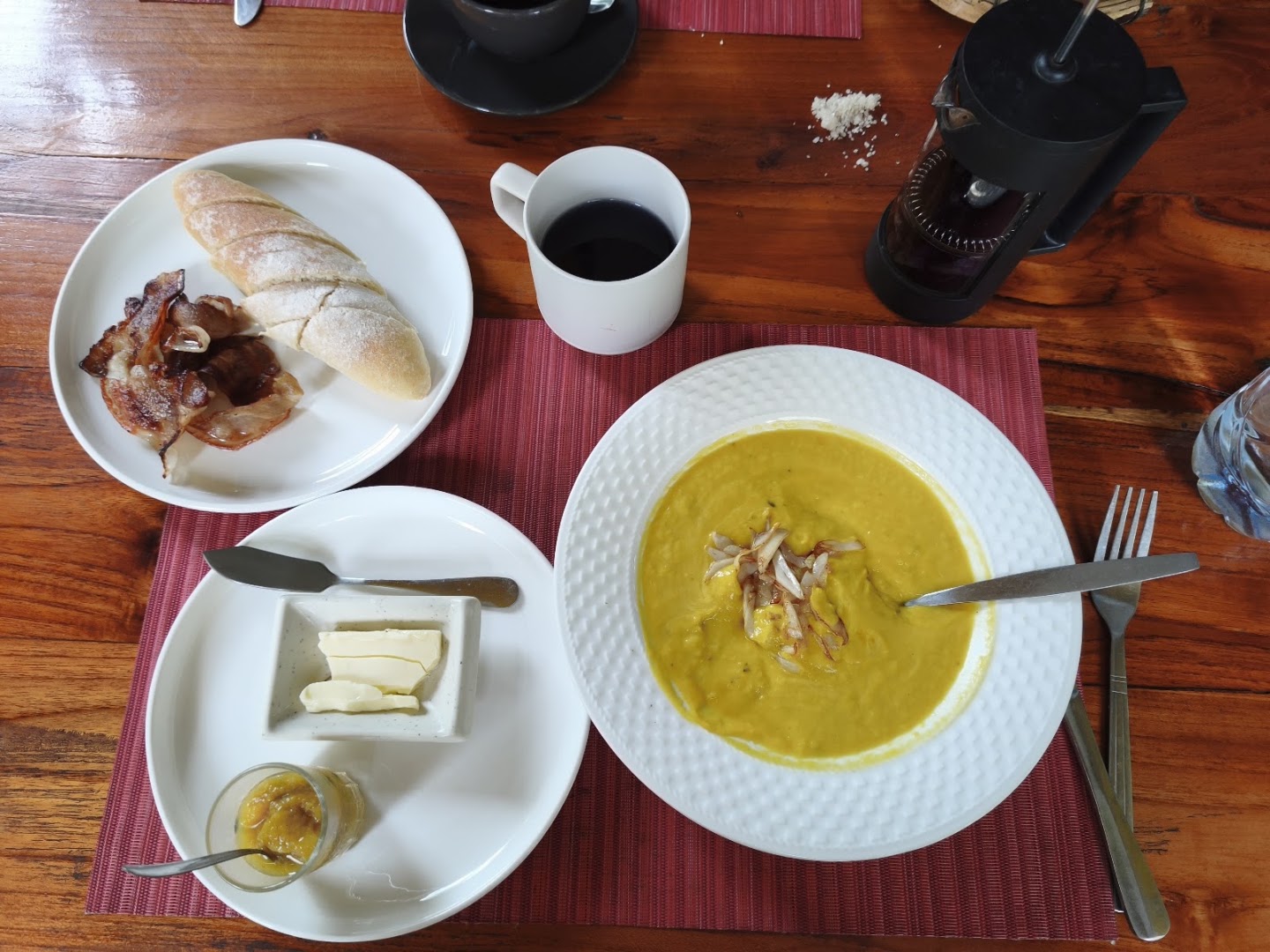Boupha Garden Café: appetizing photo of breakfast meal