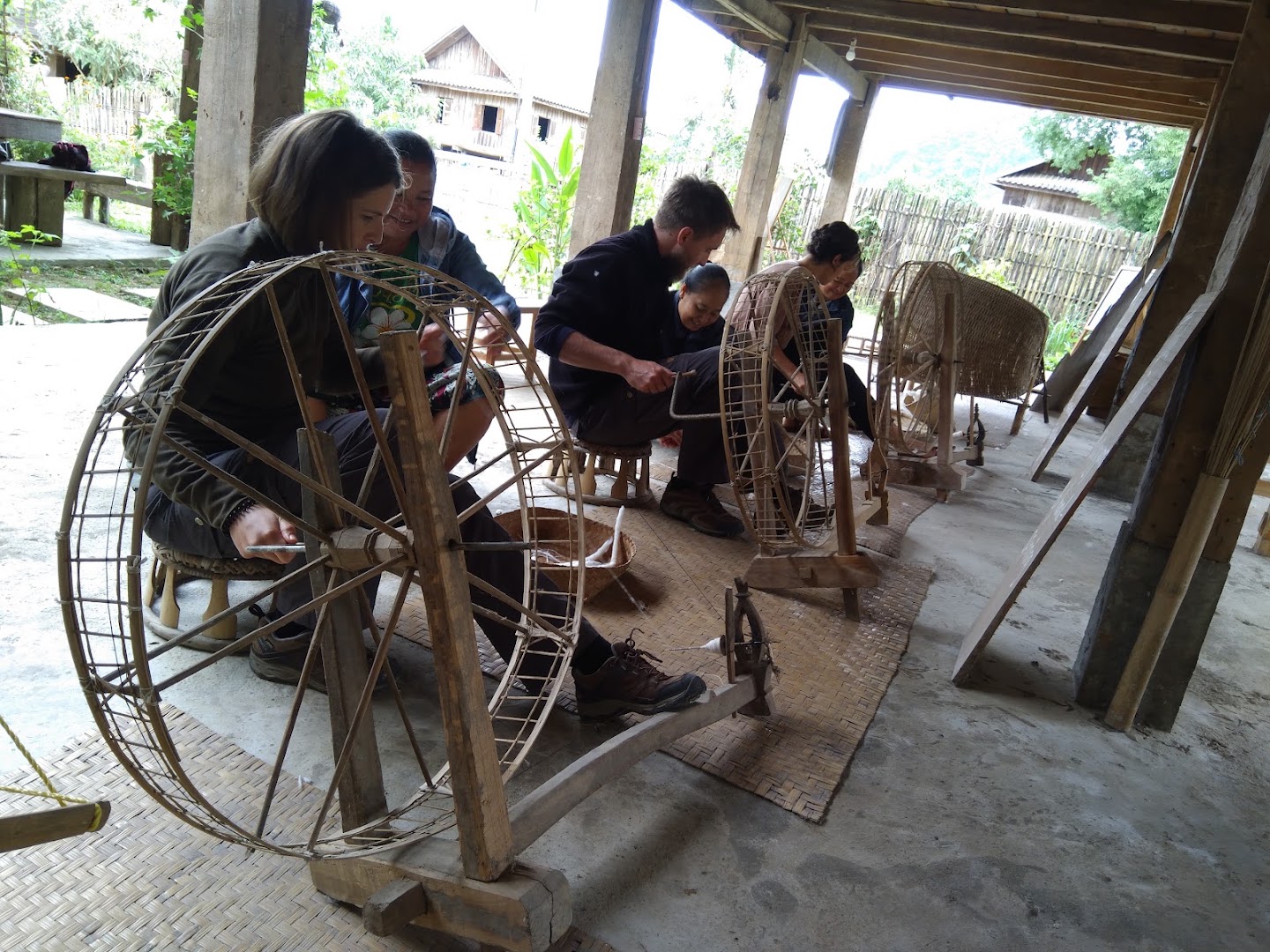 Ban Lue Cotton Handmade Souvenir: authentic craft production process