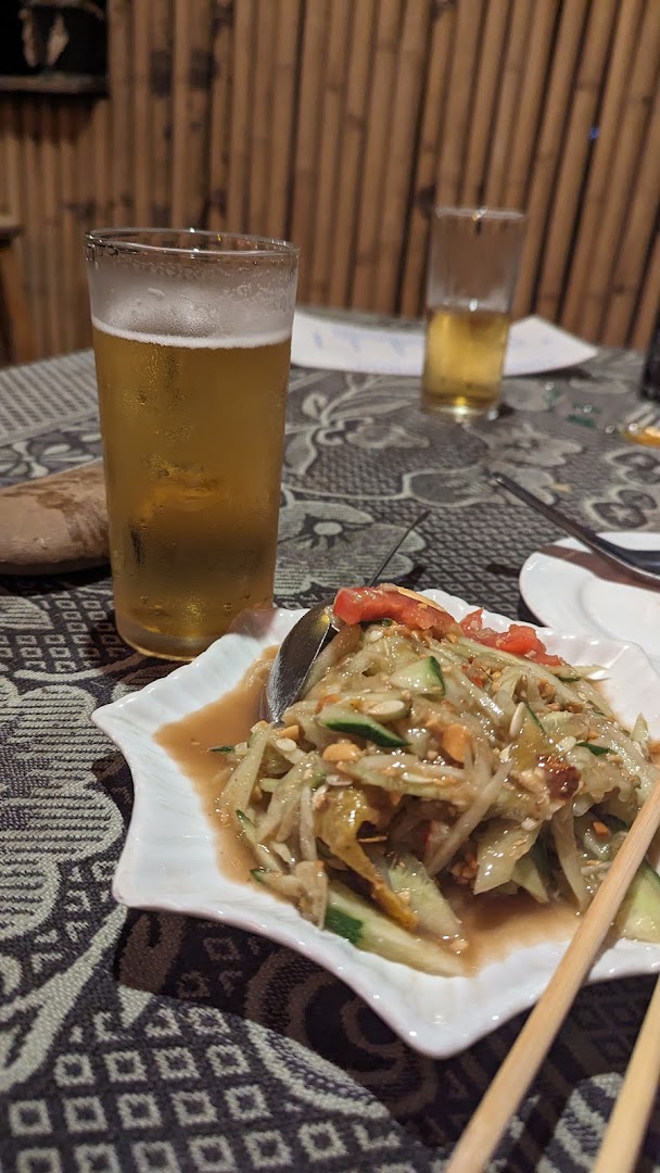 Hive Bar: appetizing food and drink photo