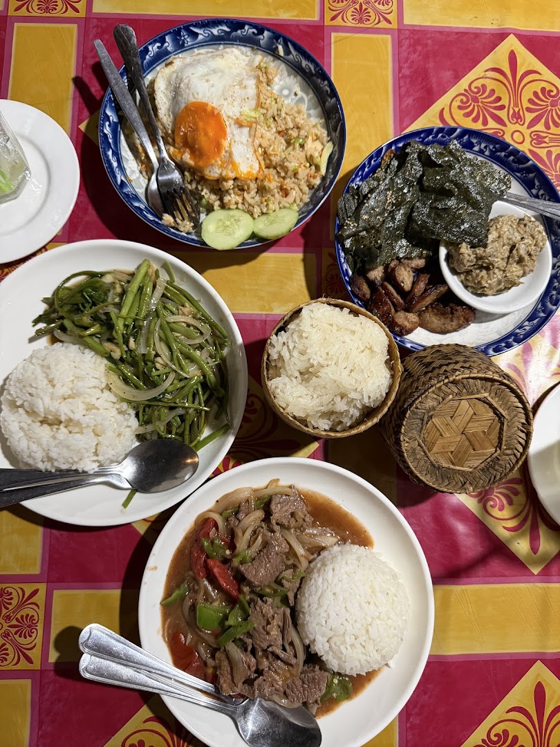 Ma Ma Alex Restaurant: appetizing, clear food photography