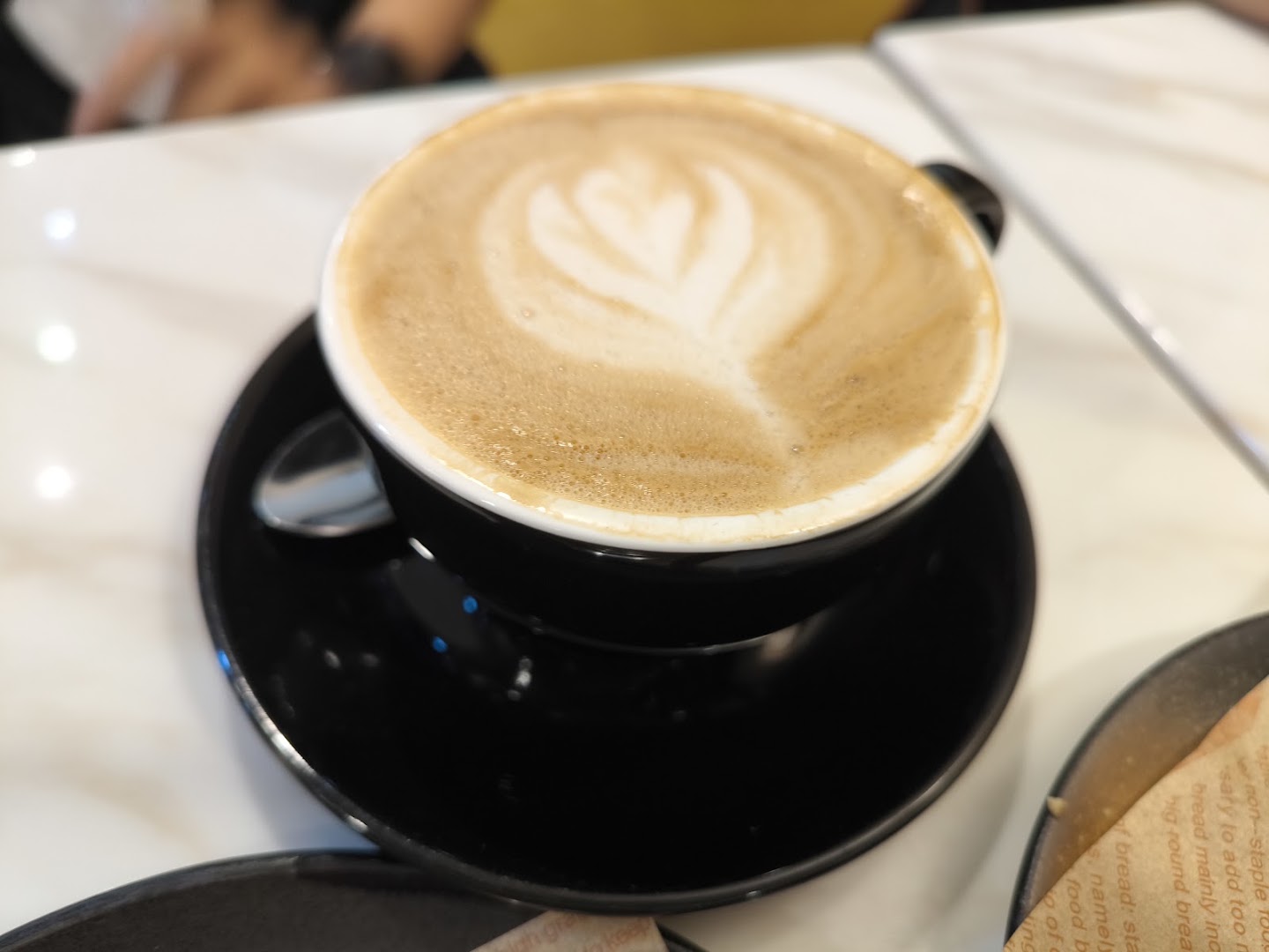 Amor Cafe: high quality latte art photo