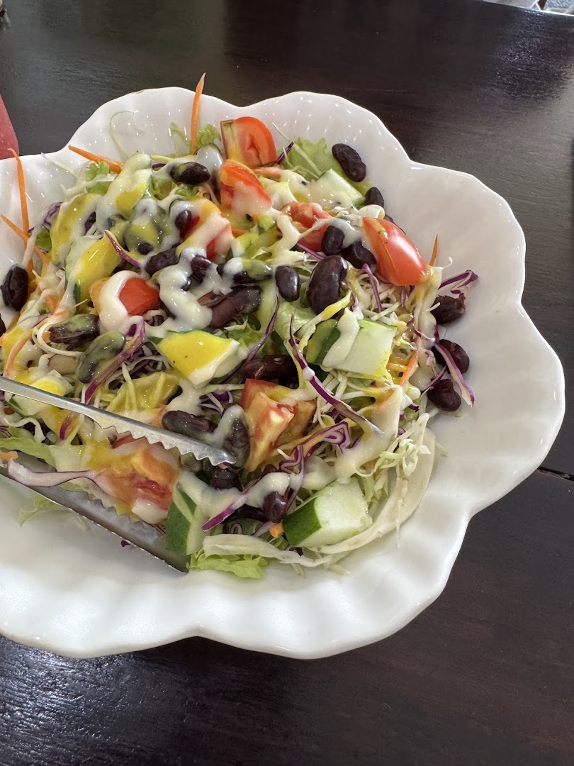 Daolin Restaurant: appetizing photo of fresh salad