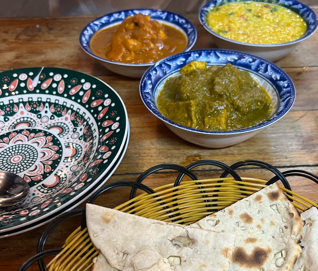 Hasan Indian Restaurant: appetizing photo of Indian dishes