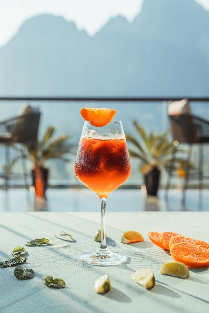 ELEVATE9 Restaurant & Rooftop Bar: professional, high-quality cocktail photo