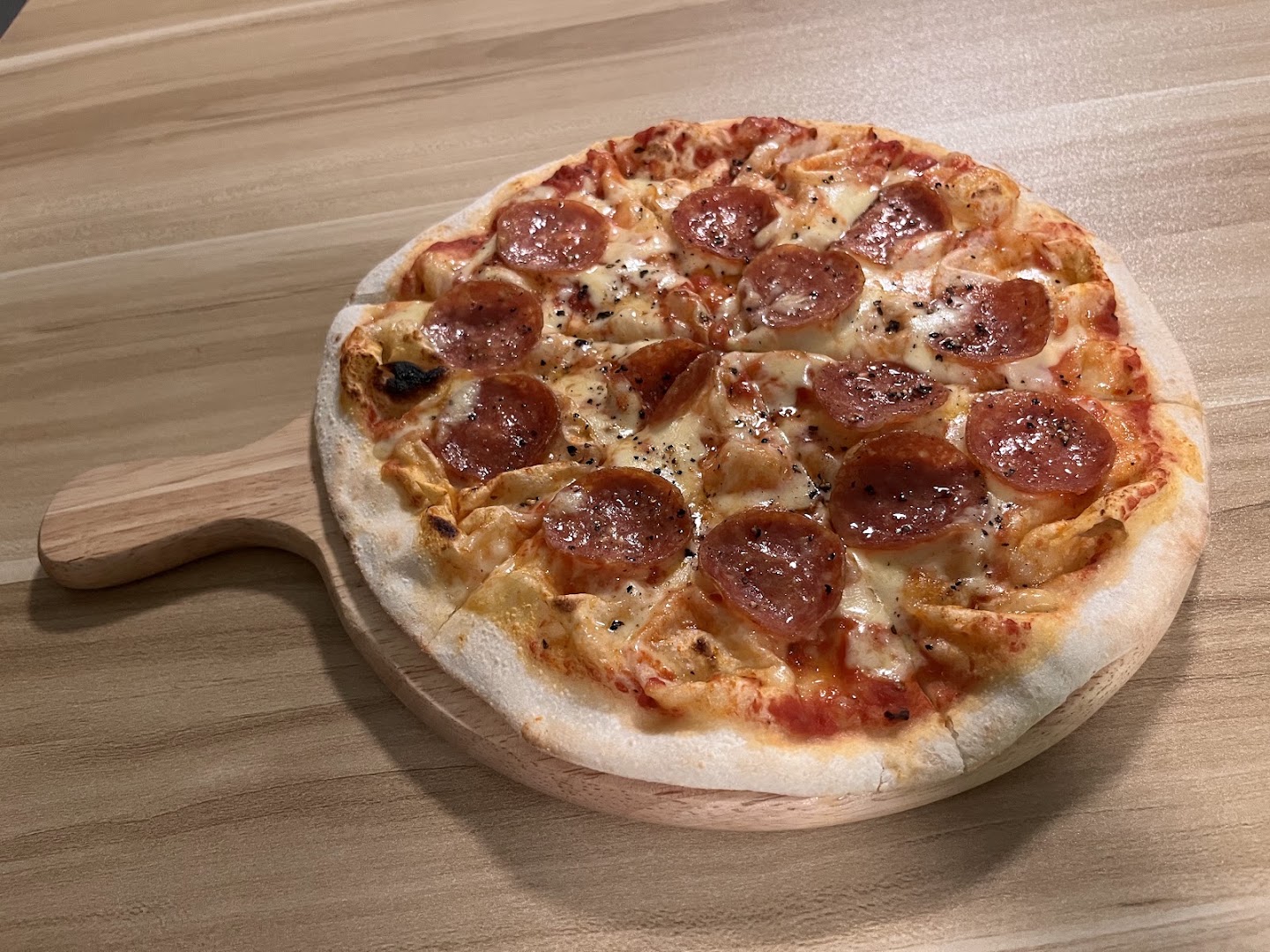 Neapolitan Pizza: appetizing photo of the pizza
