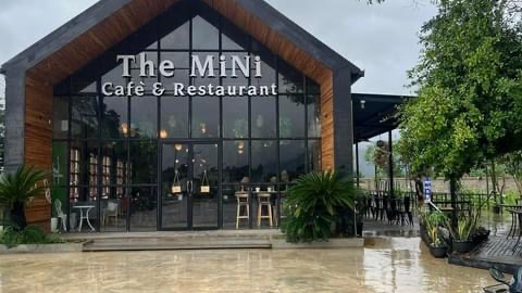 The Mini Cafe & Restaurant: clear exterior shot of venue