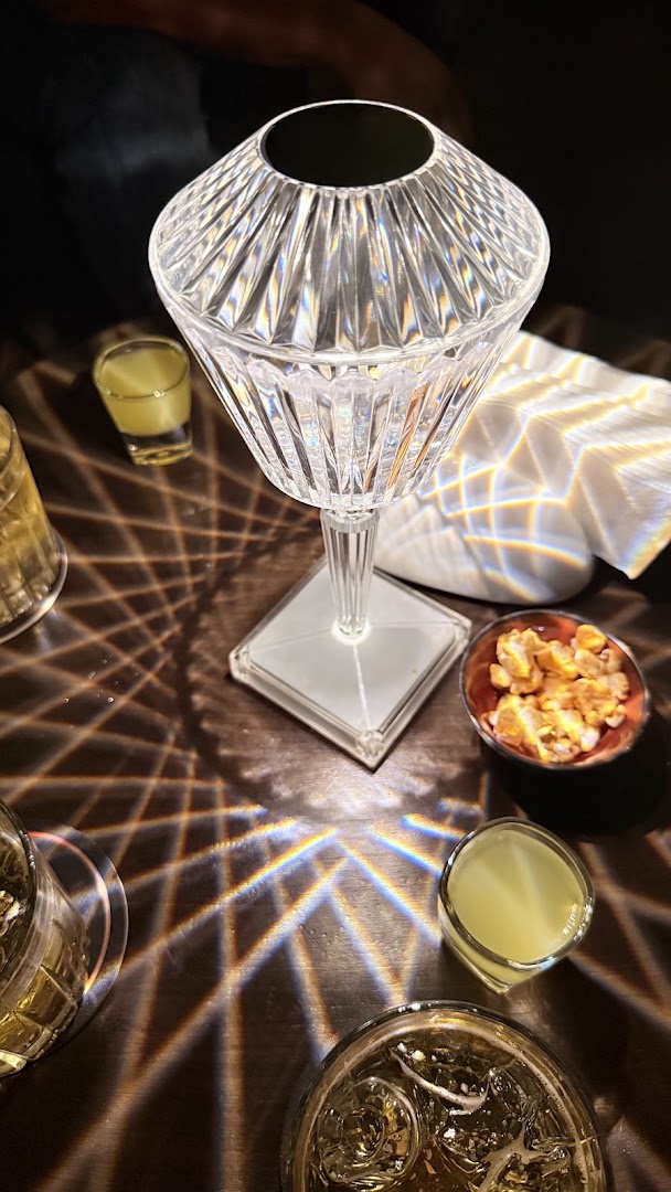 Baron Vientiane: attractive atmosphere and drink presentation