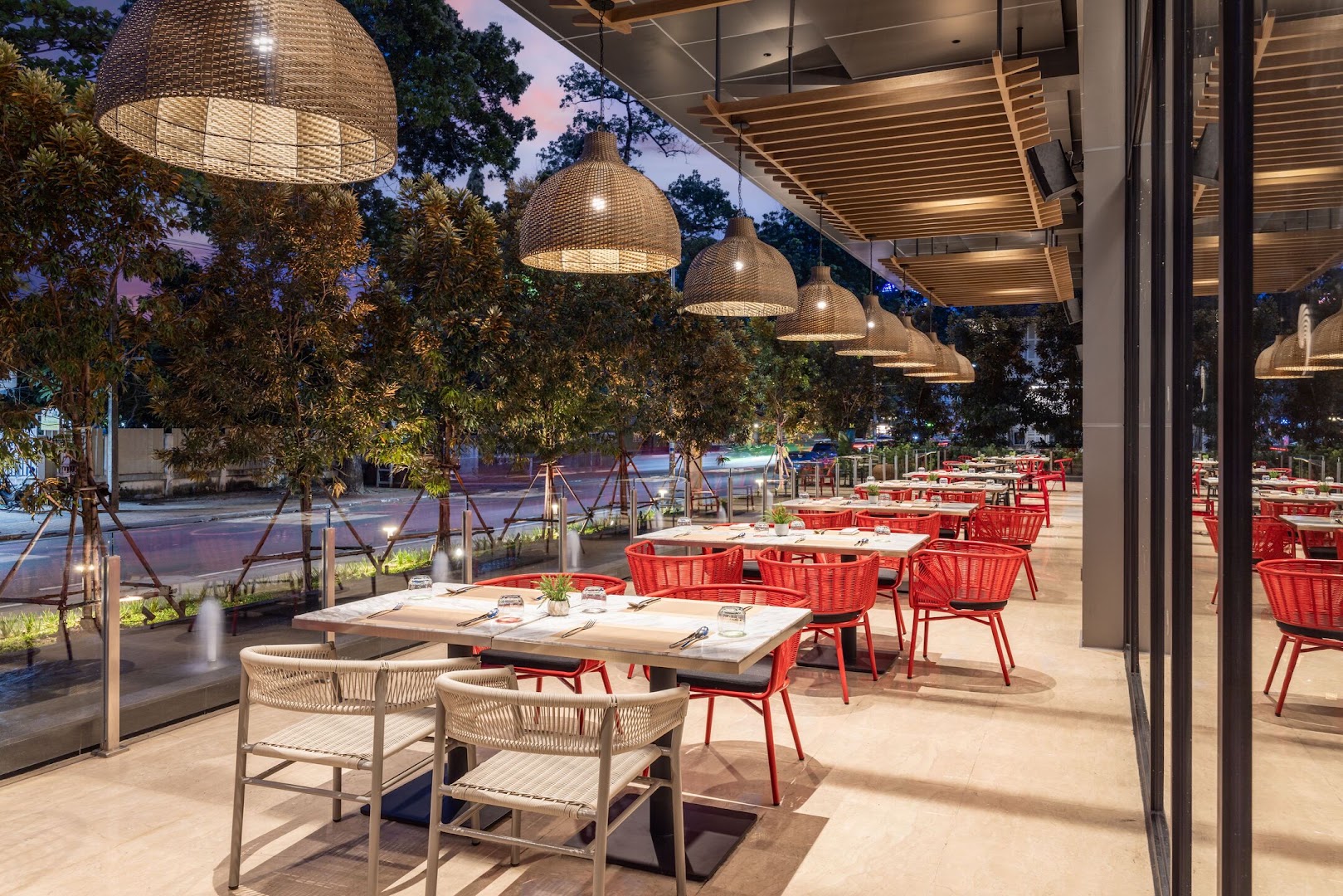 Origin: professional, inviting restaurant terrace photo