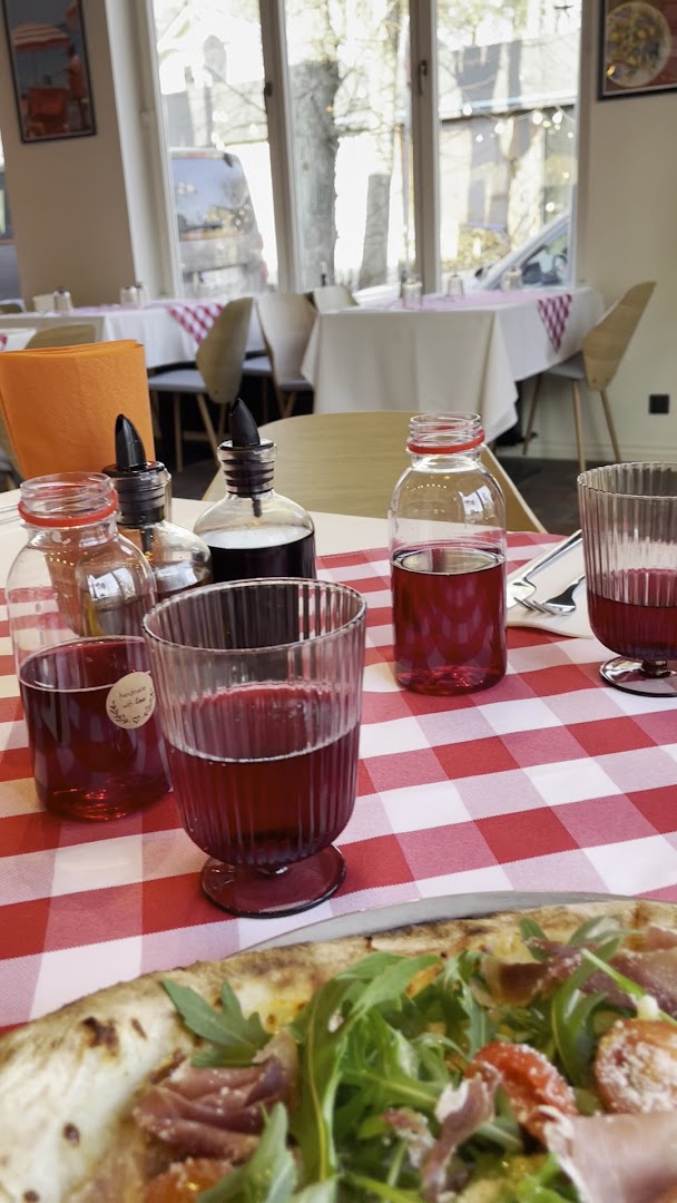 O'Sole Mio Jūrmala: appetizing food and restaurant atmosphere