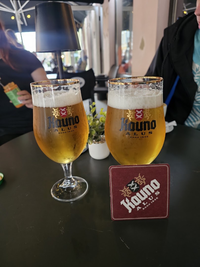 ROO Bar & Kitchen: appetizing photo of served drinks