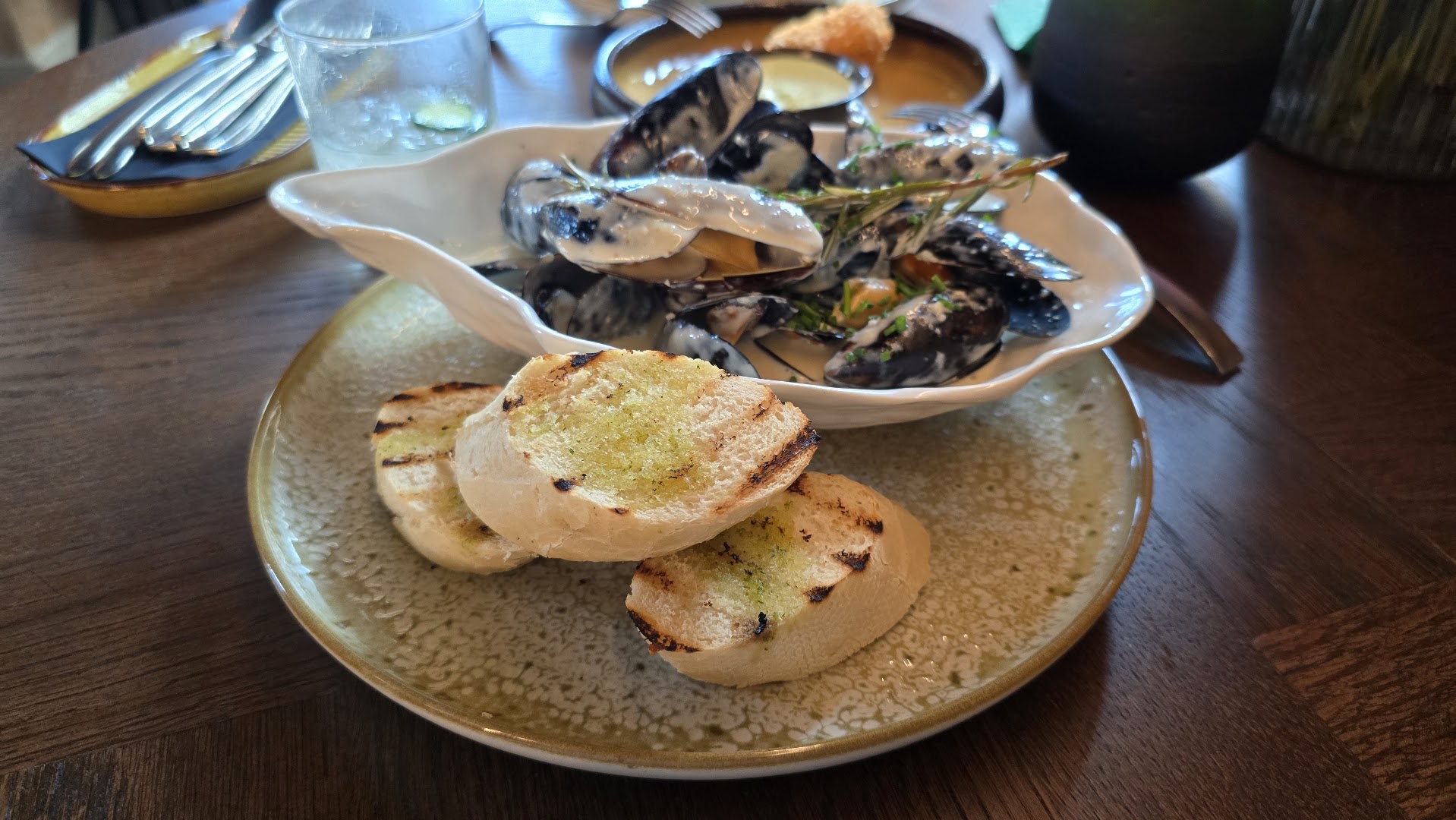 Bromas: appetizing photo of served food