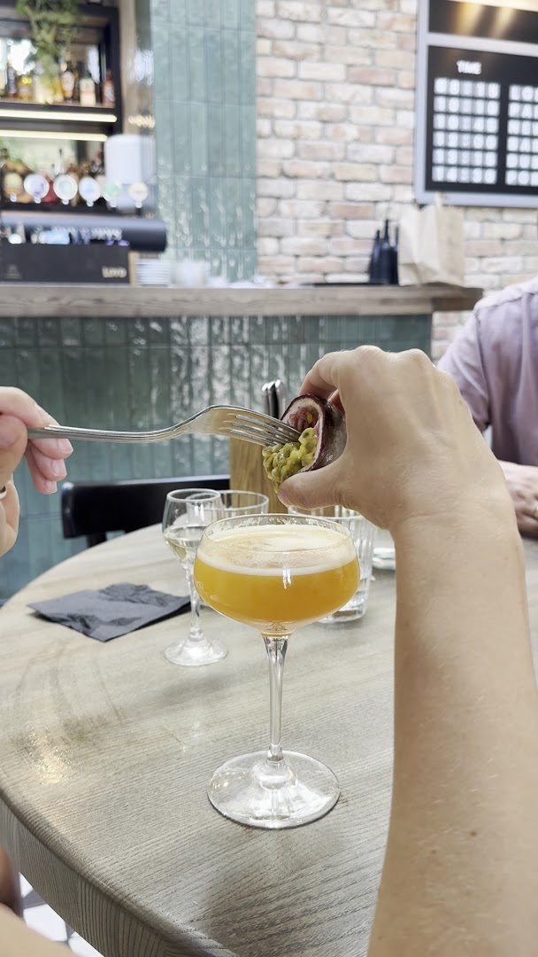 Grill London: appetizing photo of cocktail service