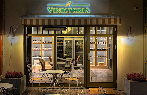 Vinisteria: attractive, professional storefront photo