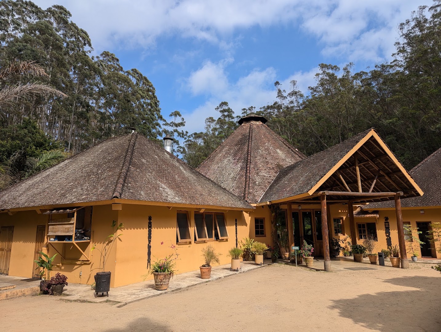 Vakôna Forest Lodge: clear, professional exterior shot