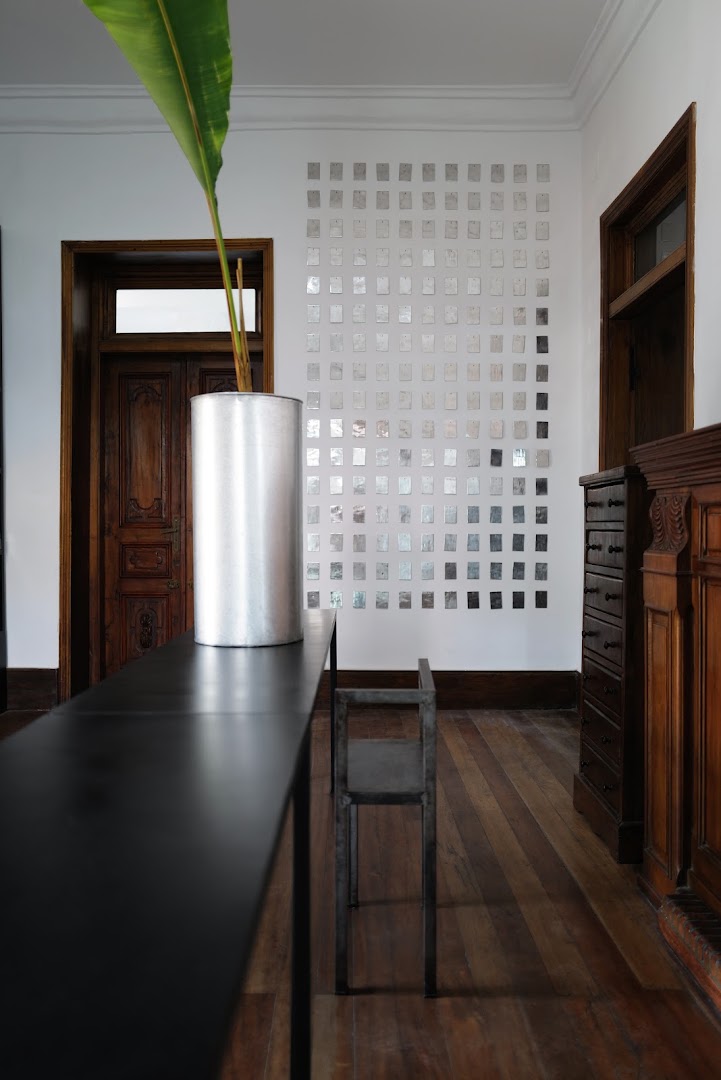 Hakanto House: professional interior gallery shot