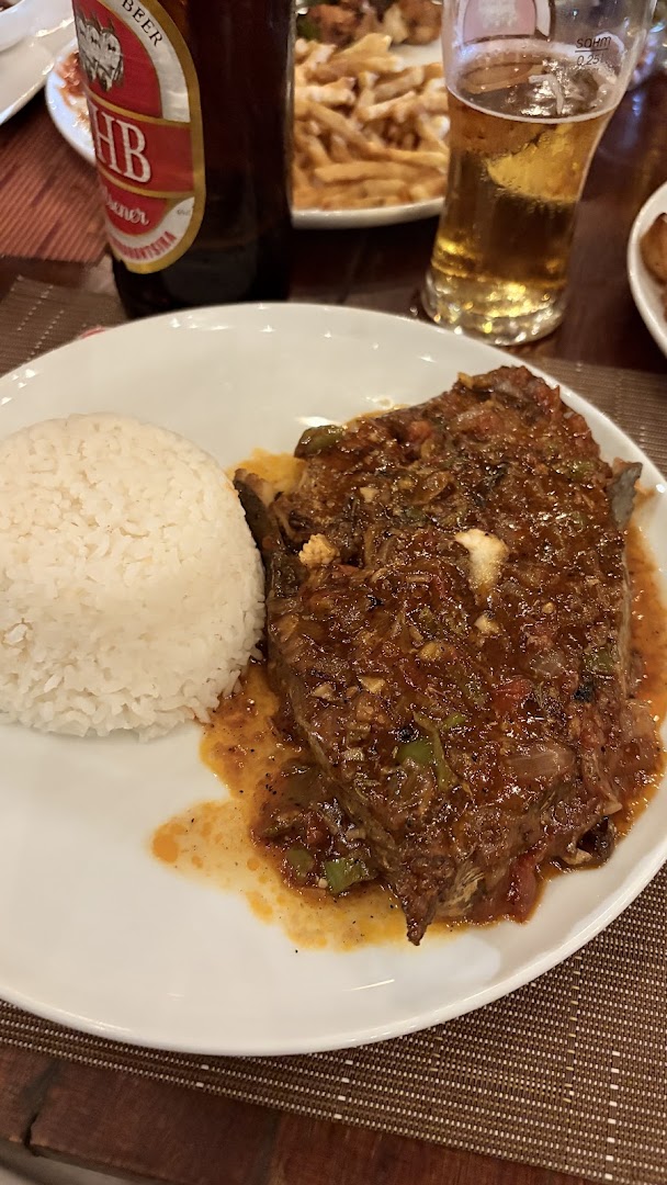 Le Spot - Libanona: appetizing photo of served meal