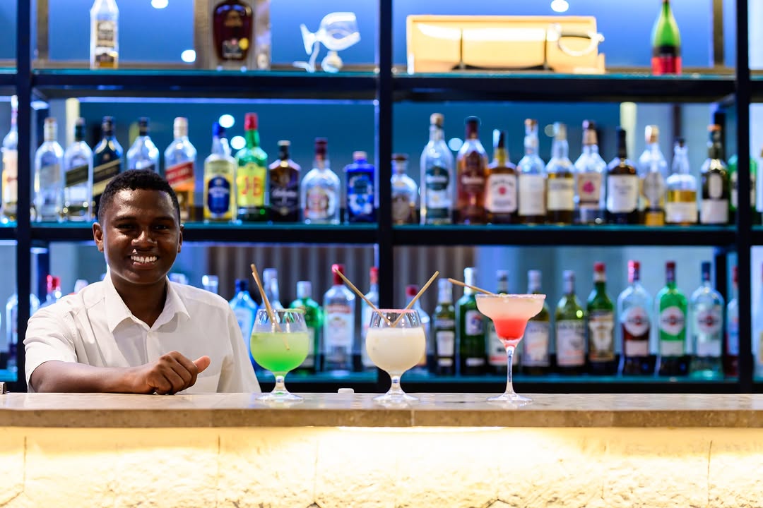 Betsy View: professional photo of staff and drinks