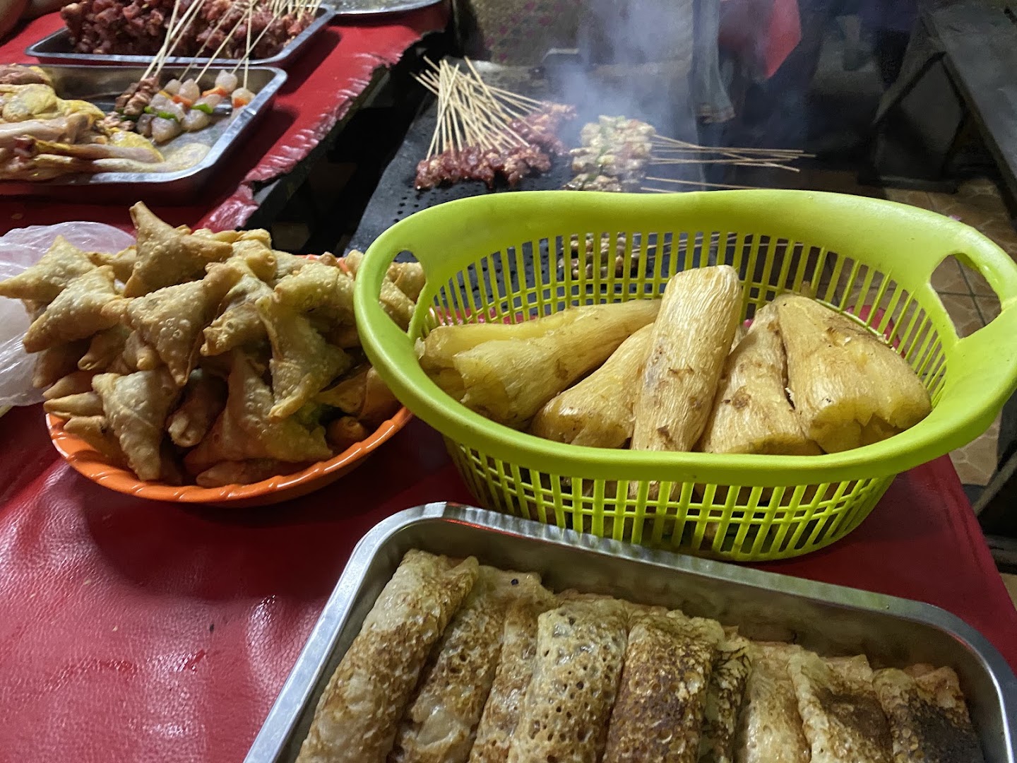 La Promenade: appetizing display of restaurant food