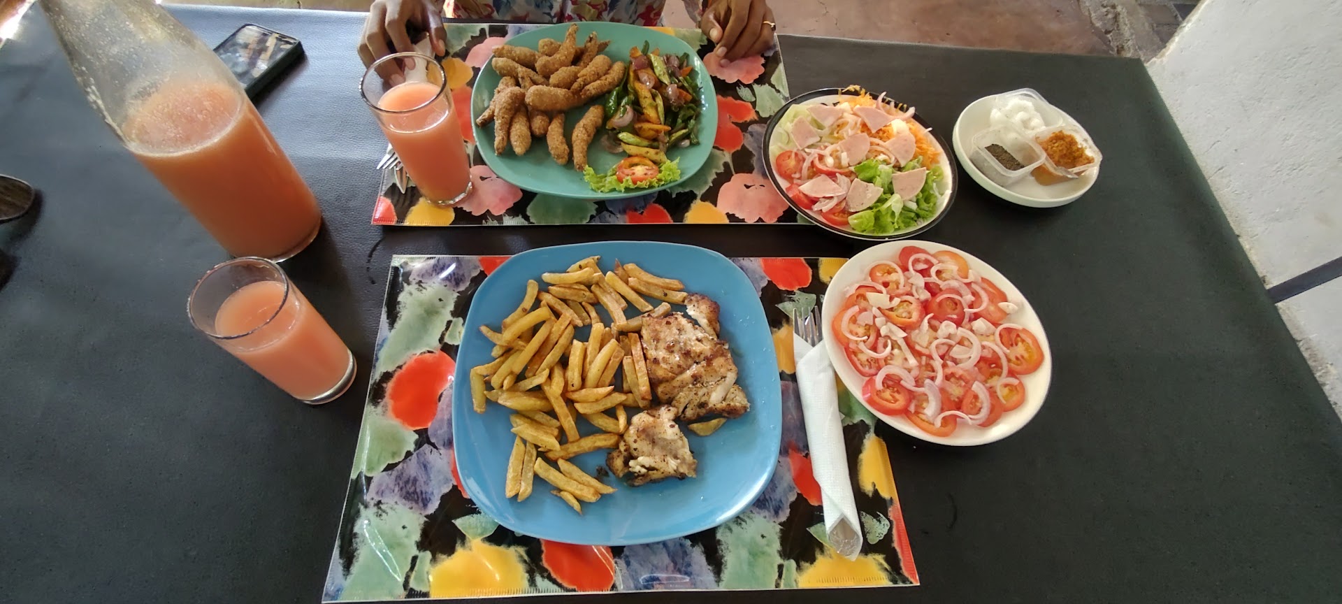 Lemizo: clear photo of restaurant food