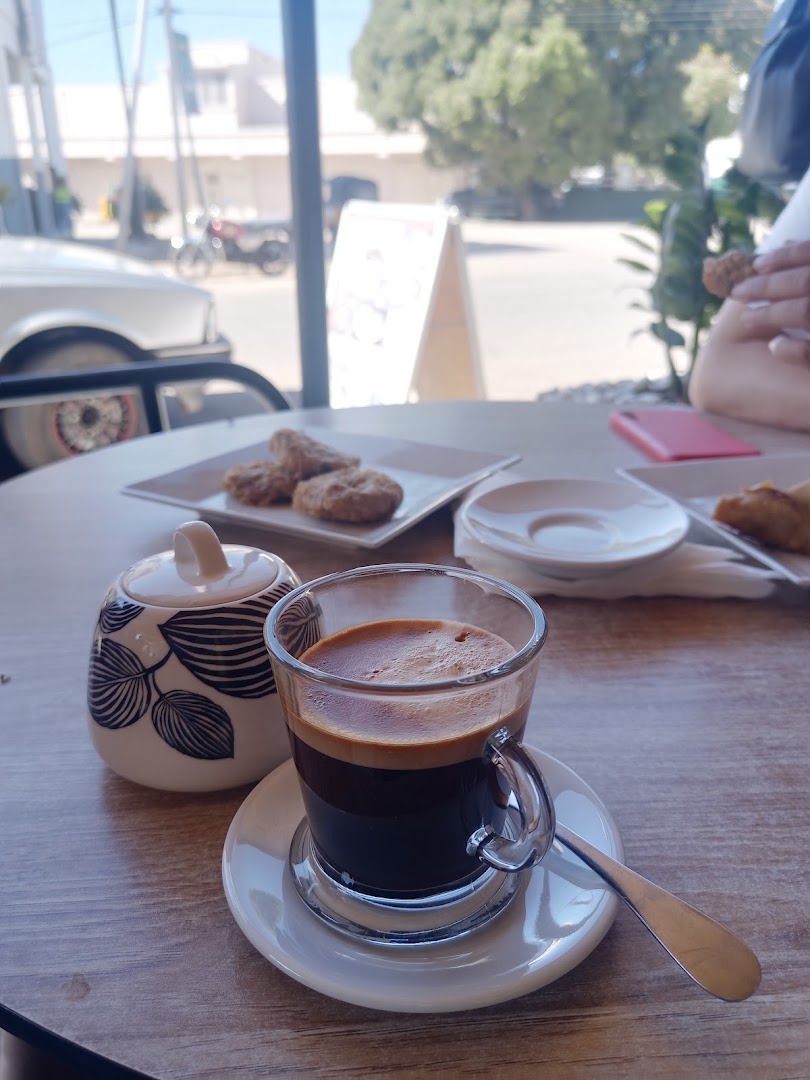 Saify: appetizing breakfast and coffee shot