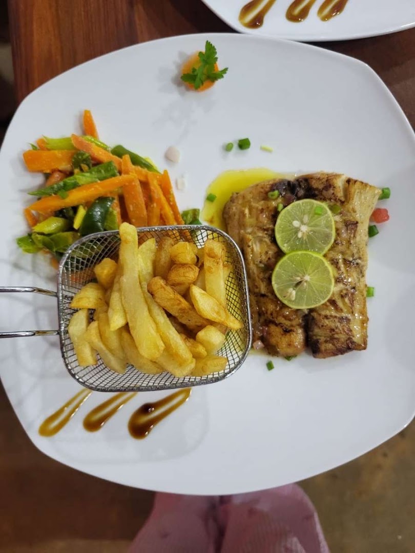 Baomix Restaurant: appetizing, well-presented food photo