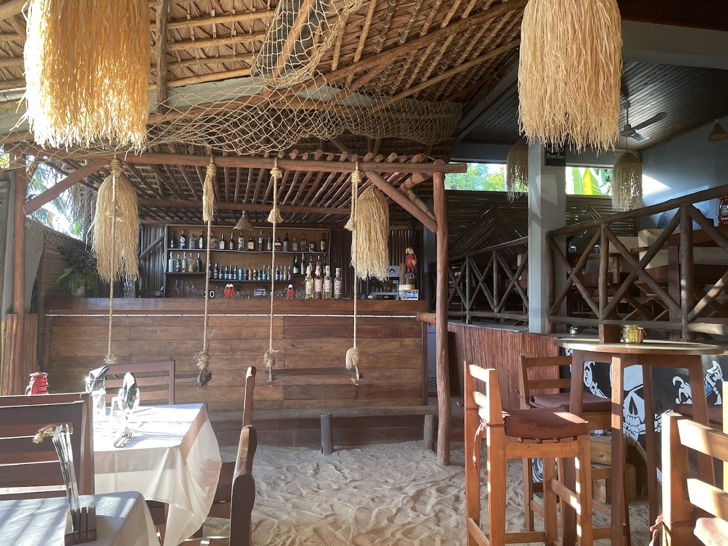 Pirates Tavern Nosy Be: clear, inviting restaurant interior shot
