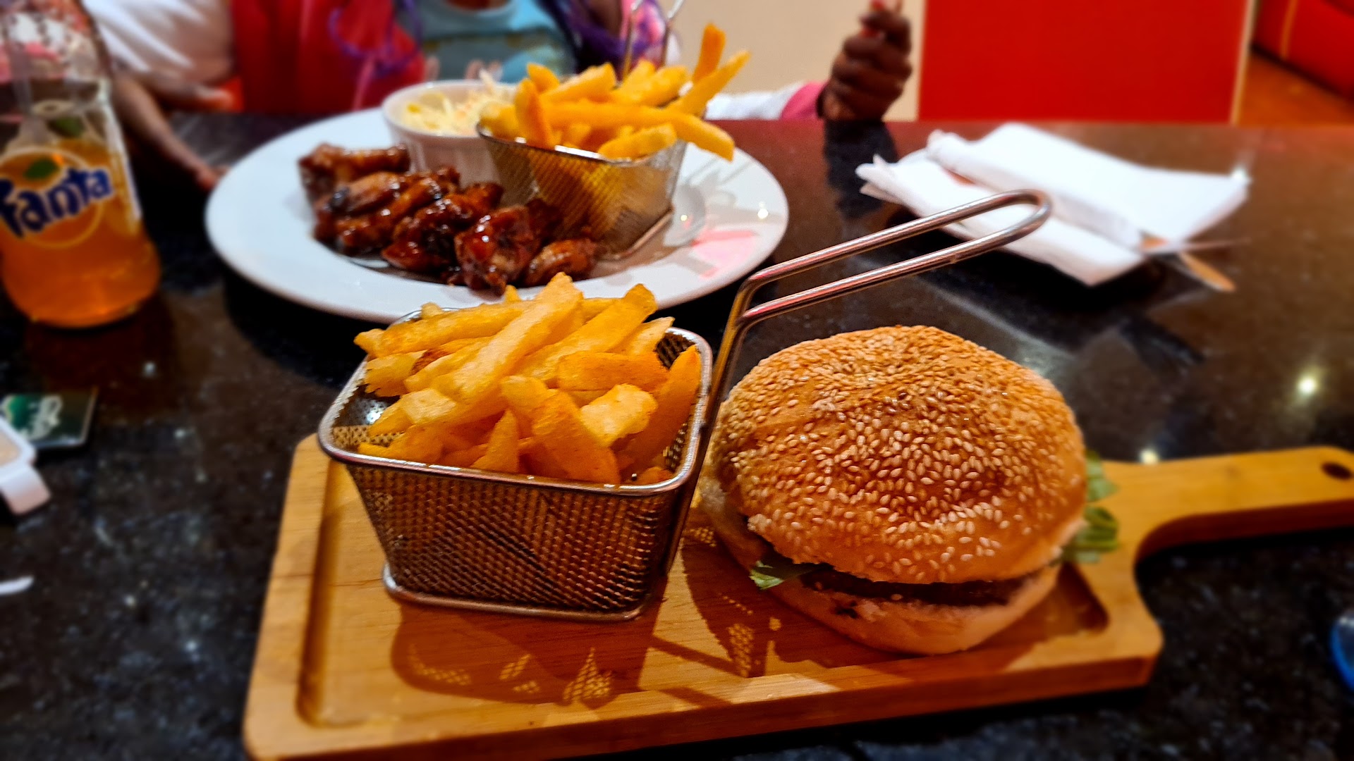 Elly B's: appetizing food presentation and clear presentation