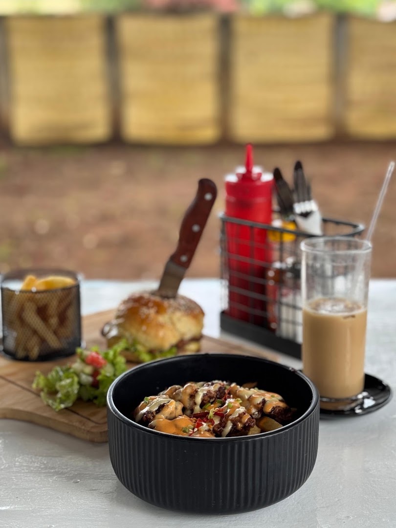Grounded Cafe & Wellness: appetizing, high-quality food photography