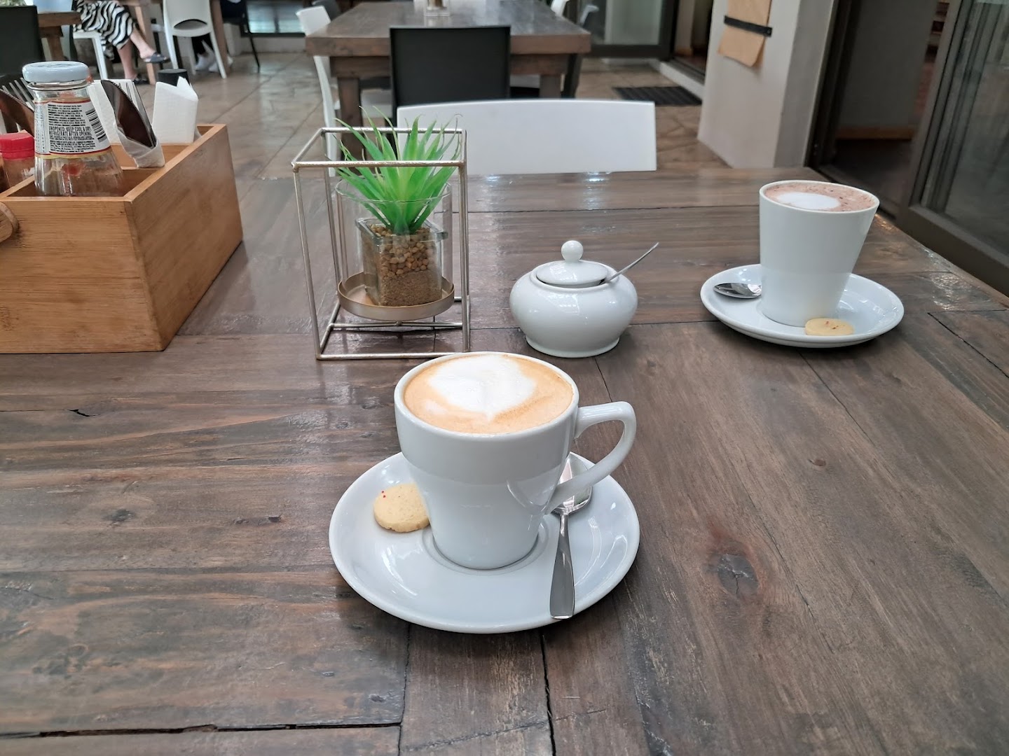 Mijn Kitchen Coffee Shop and B&B: appealing photo of coffee service
