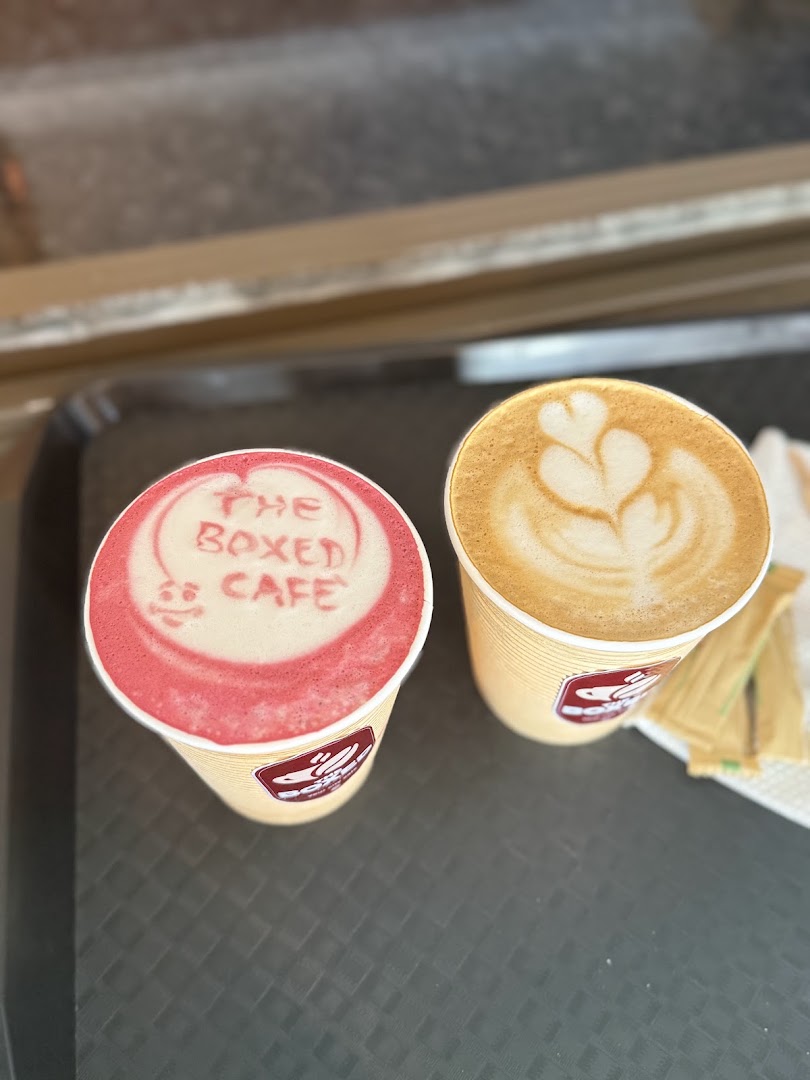 The Boxed Café: appealing photo of branded drinks