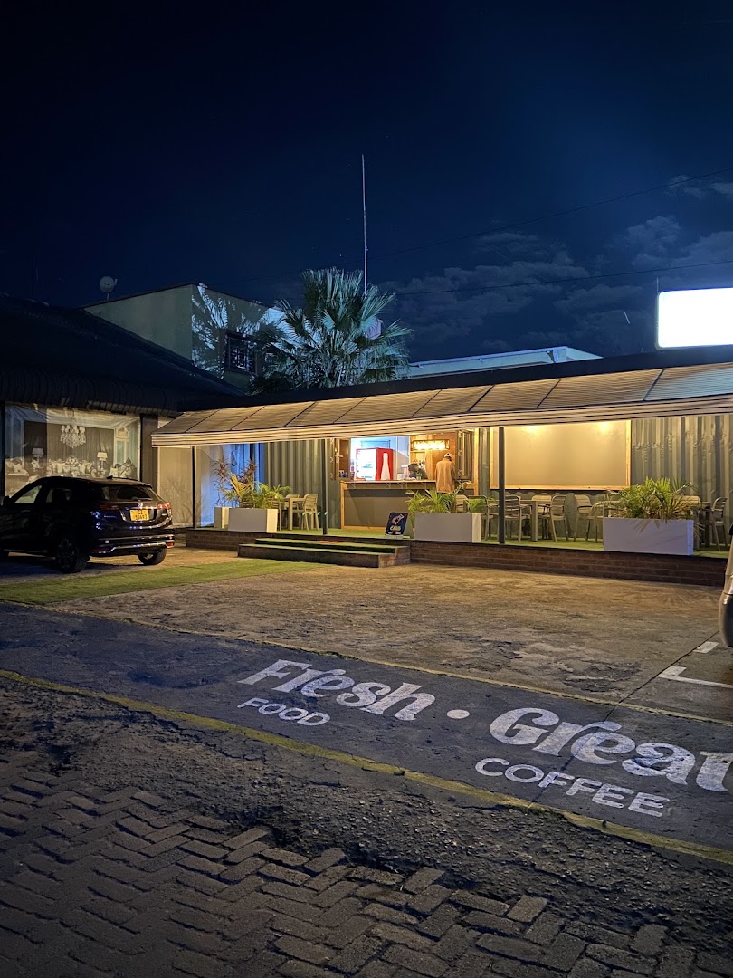 The Boxed Café: clear night shot of venue