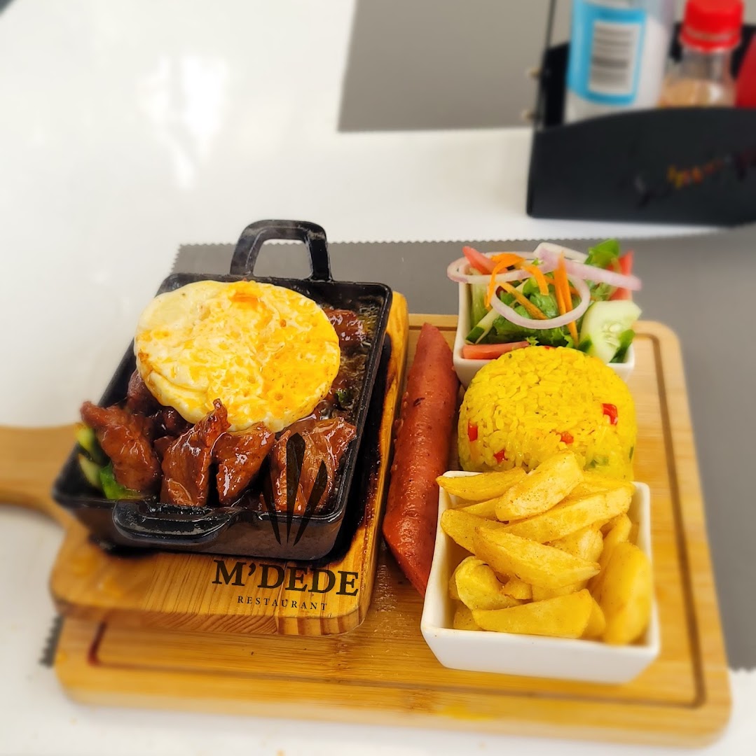 M'dede Restaurant: appetizing, high-quality food presentation