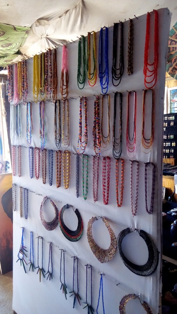 Bamboo Shop: clear display of shop products