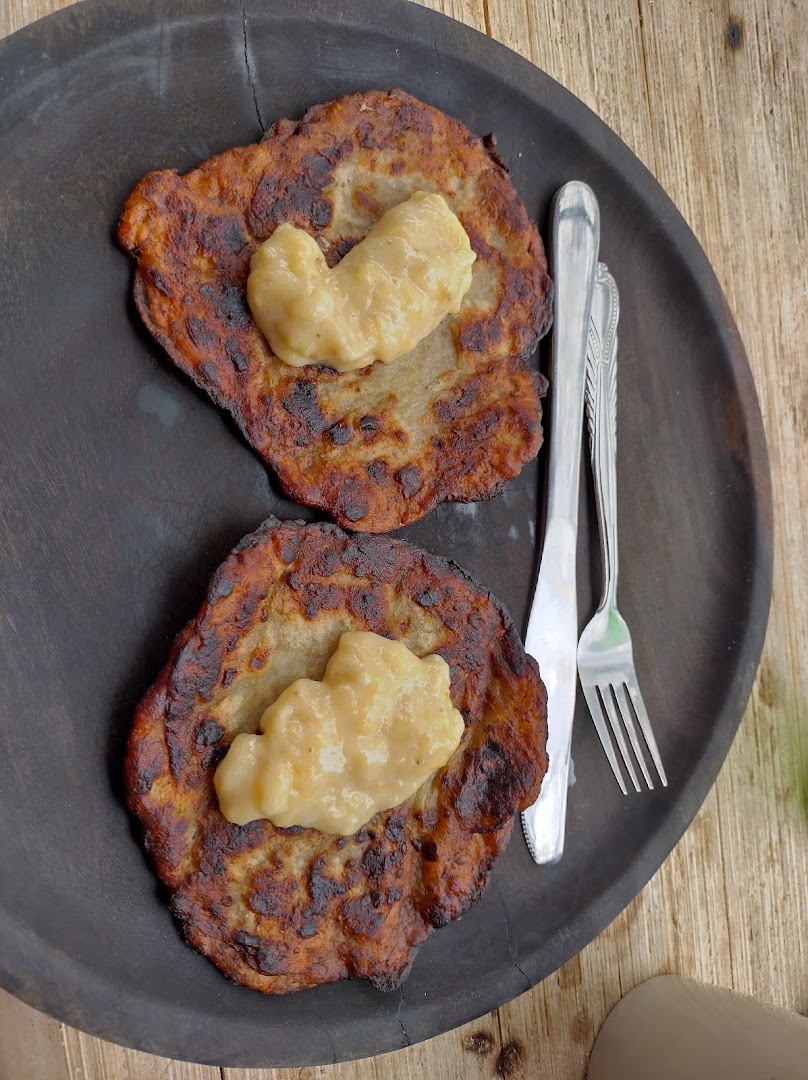 One Love: appetizing photo of restaurant food