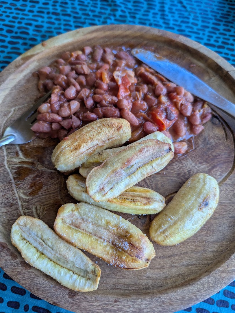 One Love: appetizing photo of restaurant food