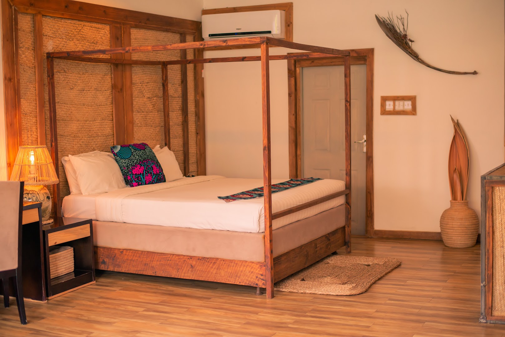 Blue Waters Lake Resort by Serendib: high quality hotel room photo