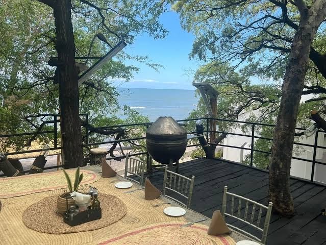Blue Waters Lake Resort by Serendib: beautiful terrace with lake view