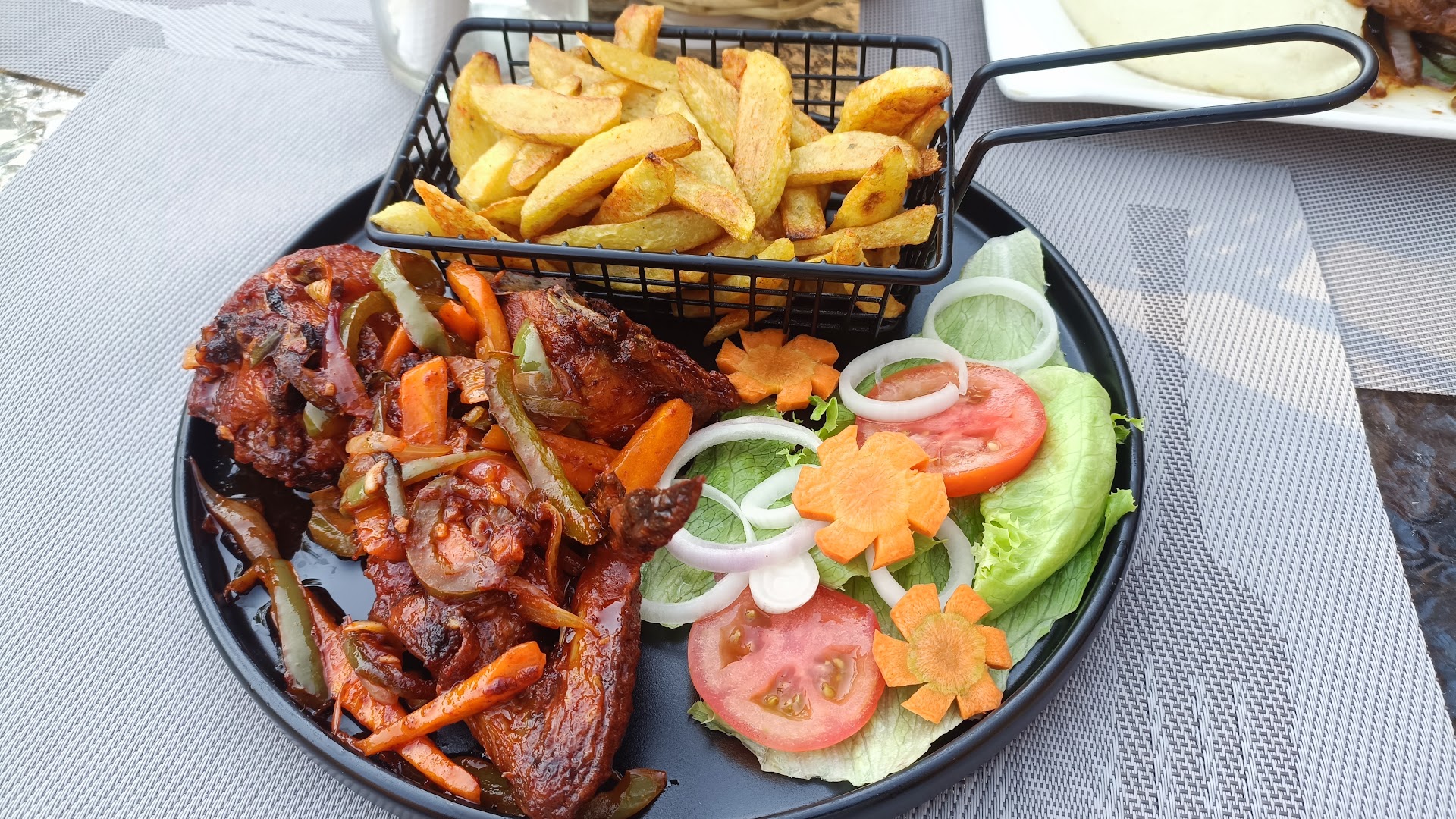 Signature Restaurant: appetizing, high-quality food photography