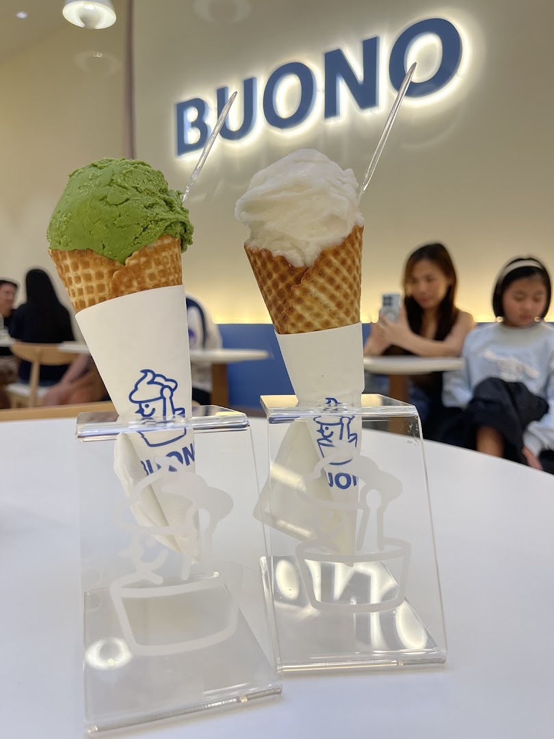 Buono Gelato: appetizing gelato photo in venue