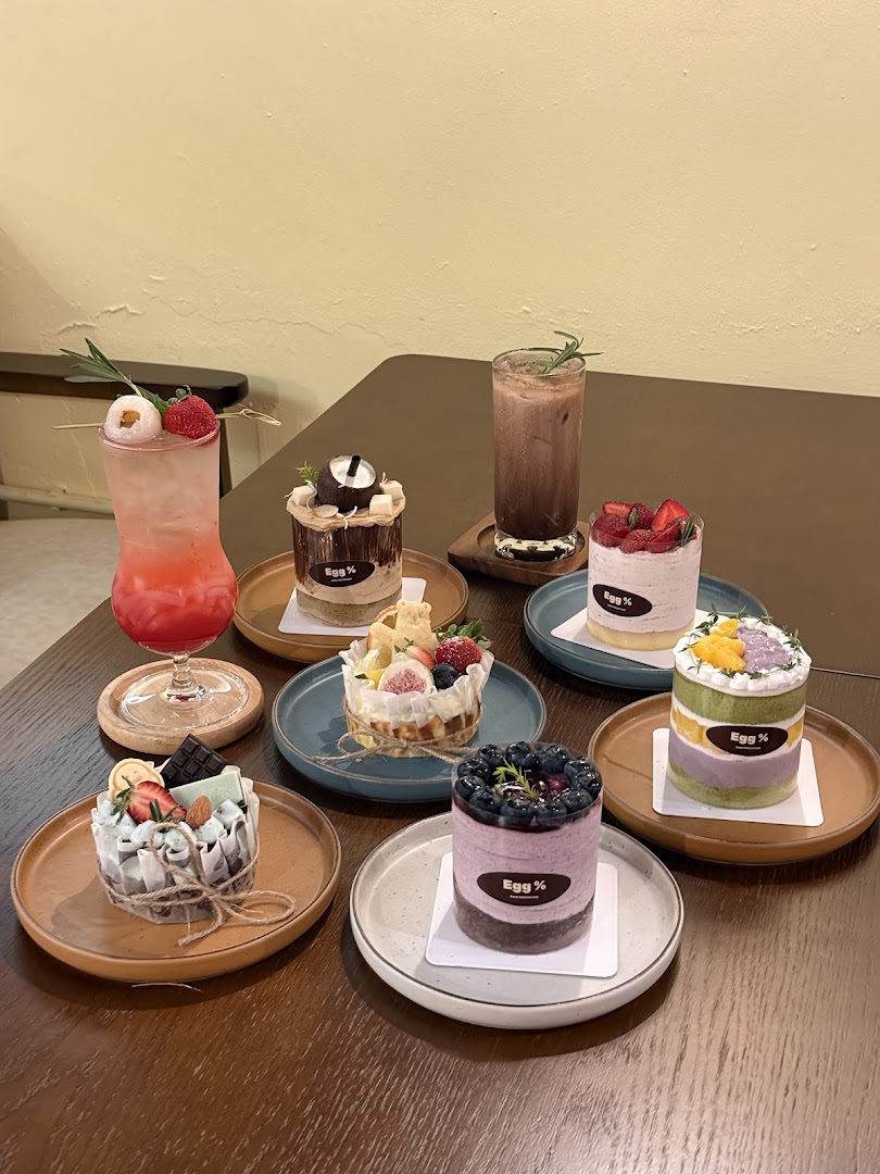 Egg Percent: appetizing display of cafe items