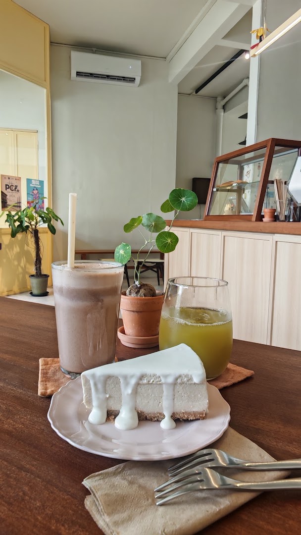Ovalthinker Coffee: appetizing food and drink presentation