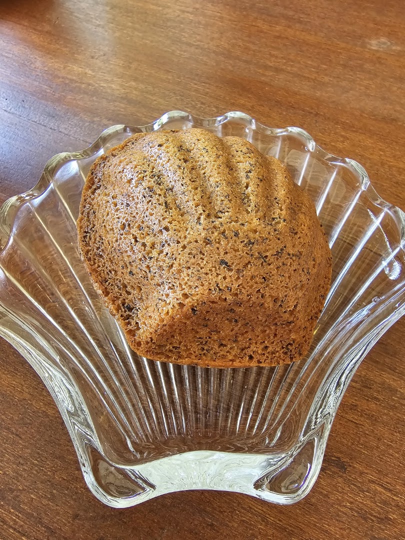 Ovalthinker Coffee: appetizing photo of a pastry