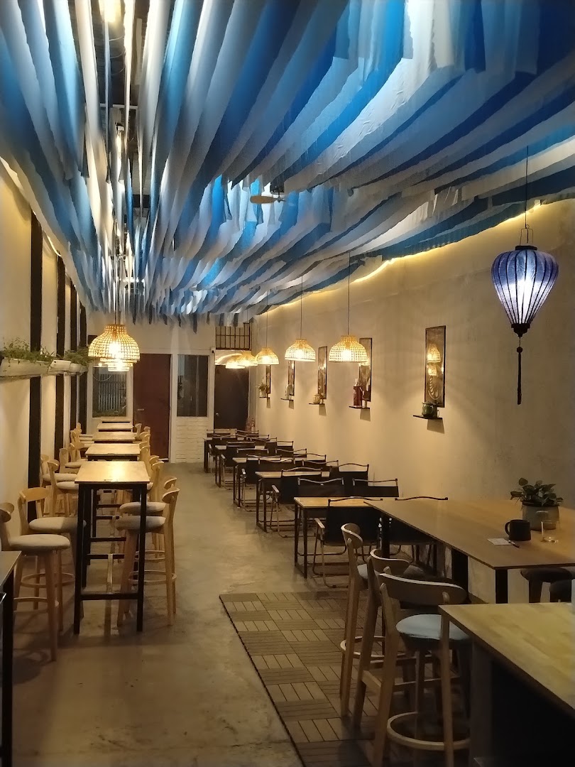 ULAM: clear, inviting interior atmosphere photo