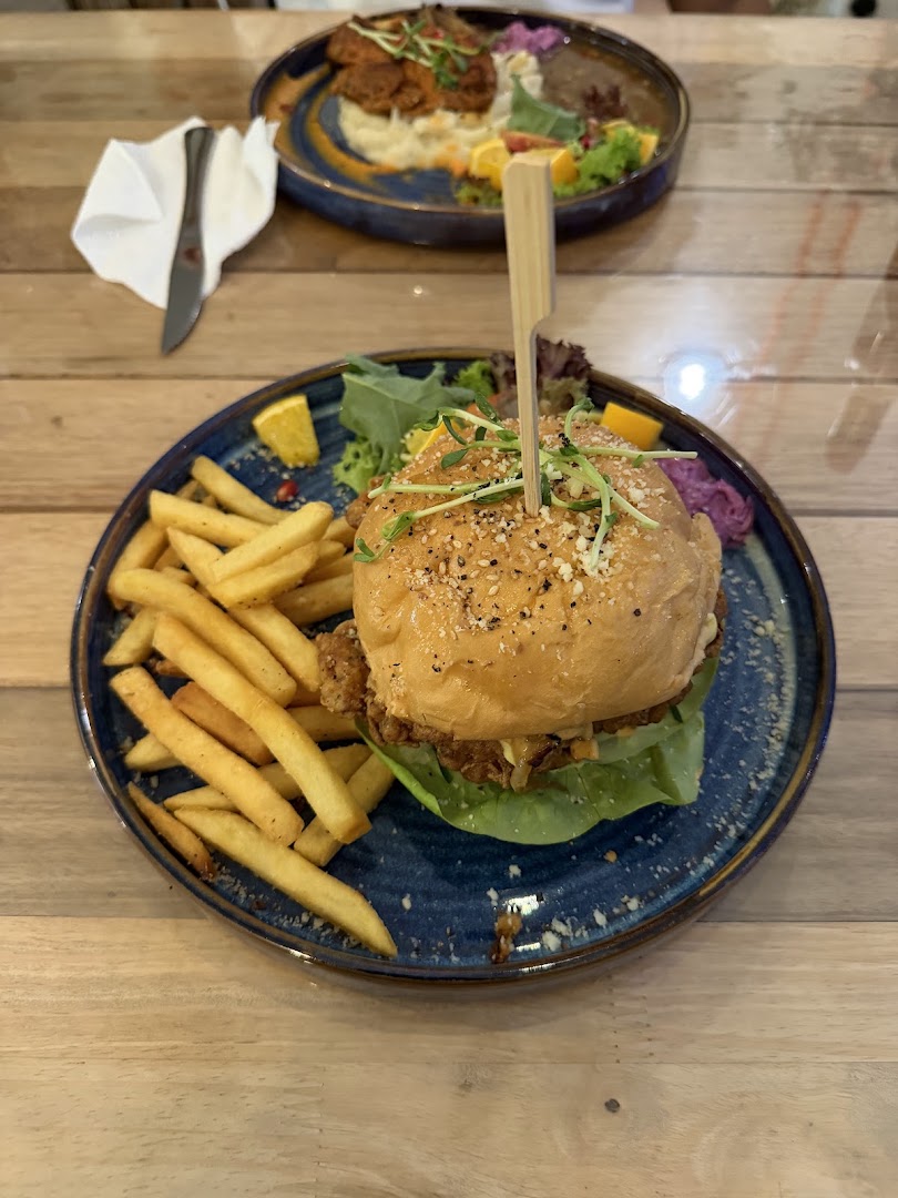 banglolima: appetizing photo of bar food